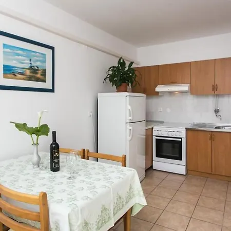 Stipo - Two Bedroom With Balcony And Sea View