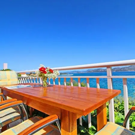 Stipo - Two Bedroom With Balcony And Sea View 公寓 Drače